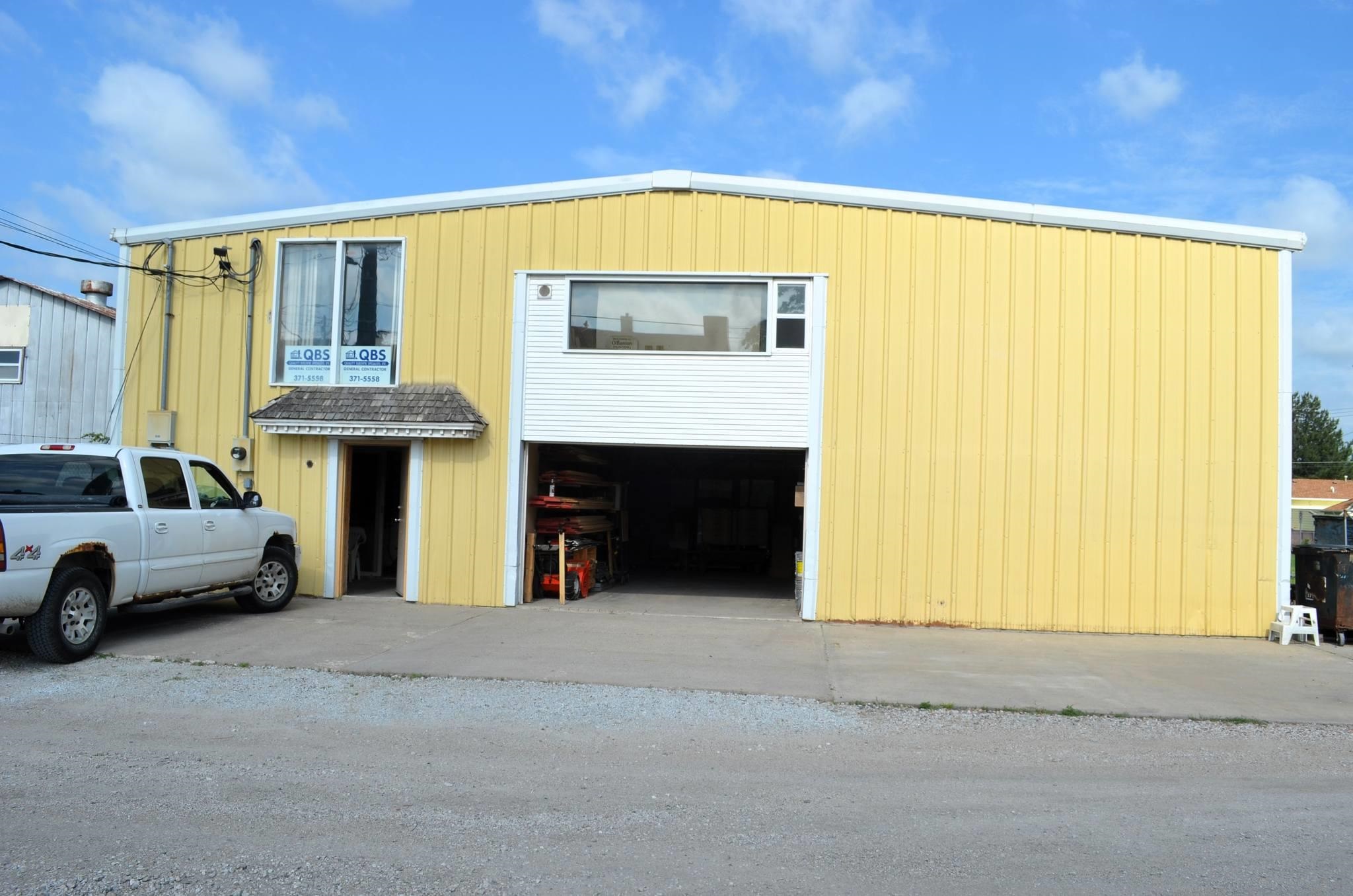 1411 1/2  Hendricks St