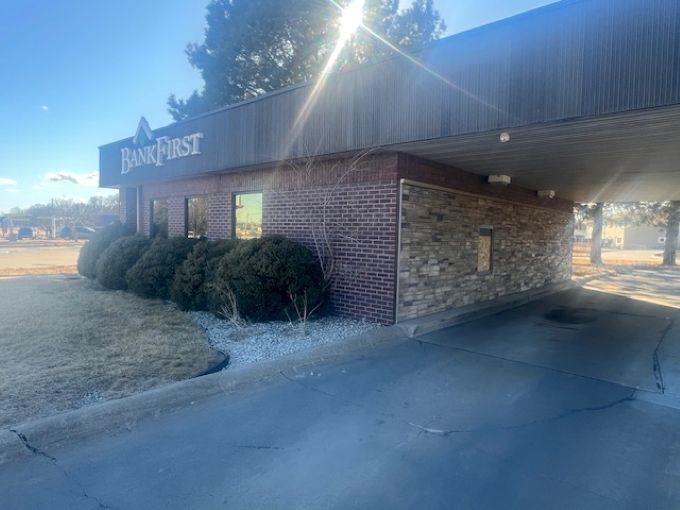 1207 and 1211  Riverside Blvd