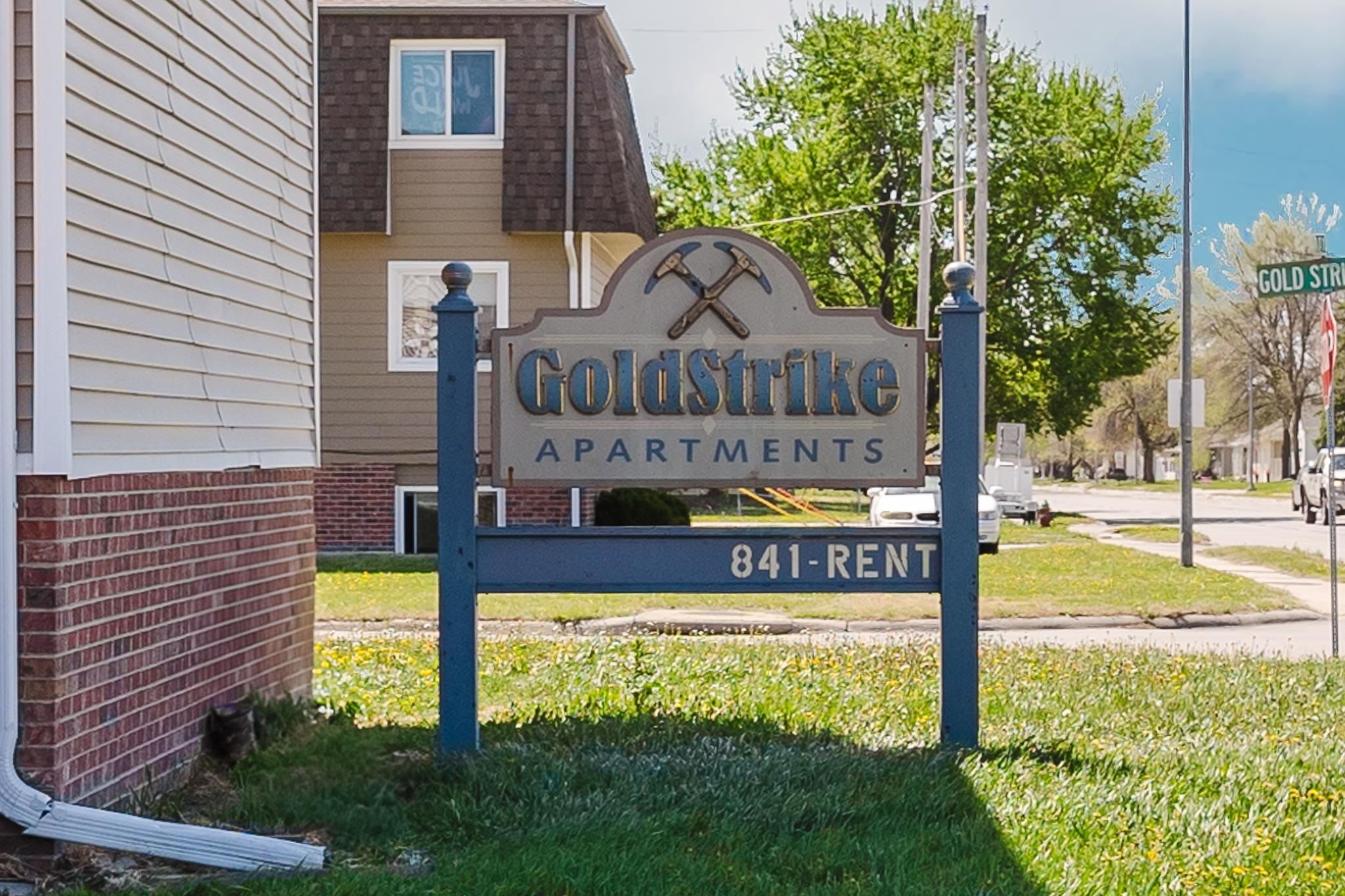 100 and 103 Goldstrike Apt.