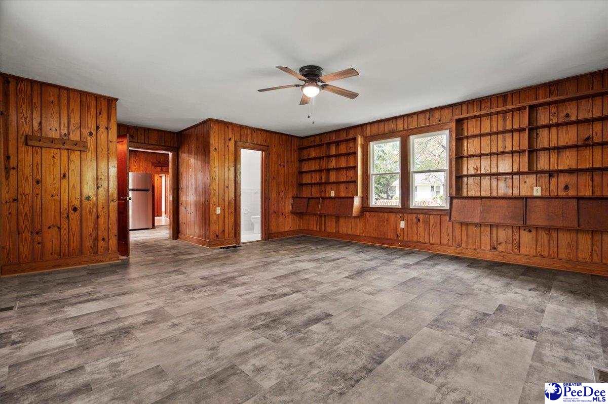37 Lynn Ave