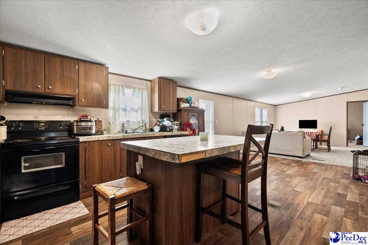 102 Dolly Moore Lane