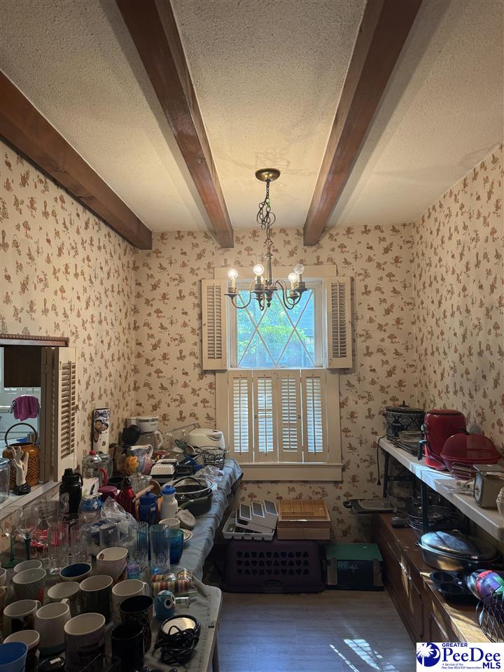 406 E Main St