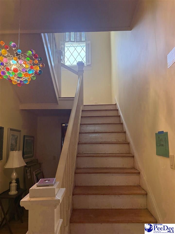 406 E Main St
