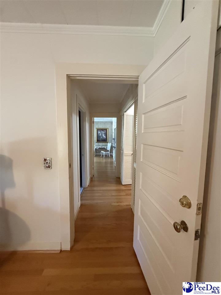 406 E Main St