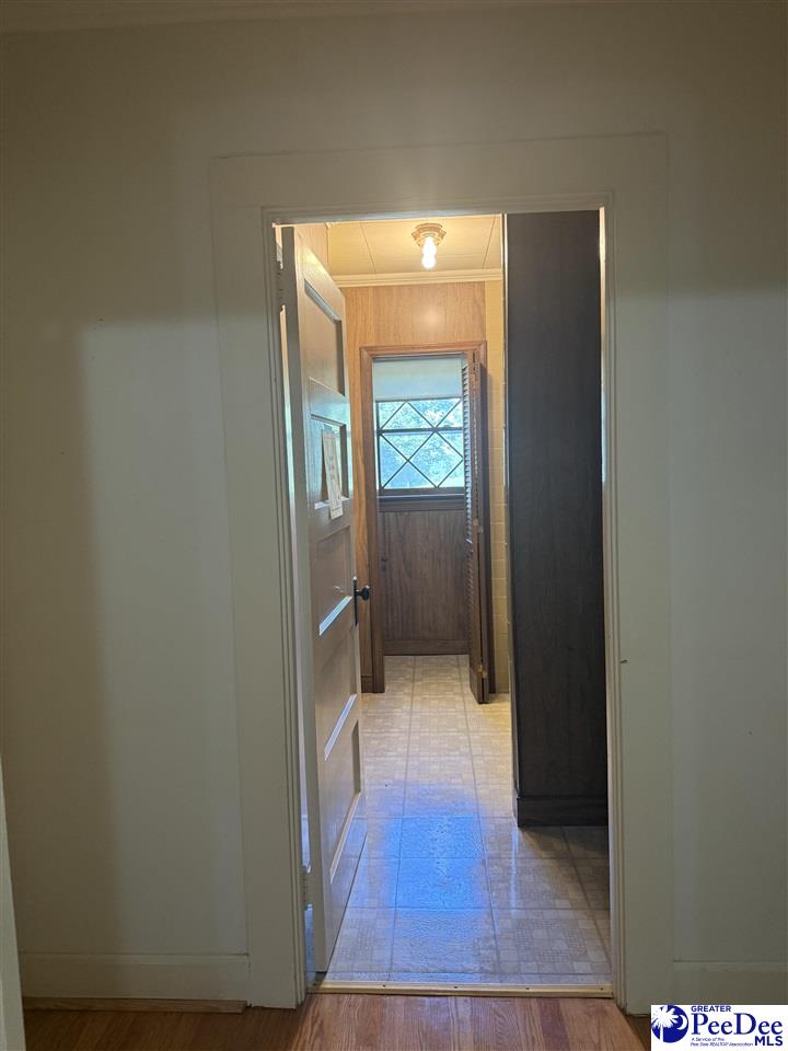 406 E Main St