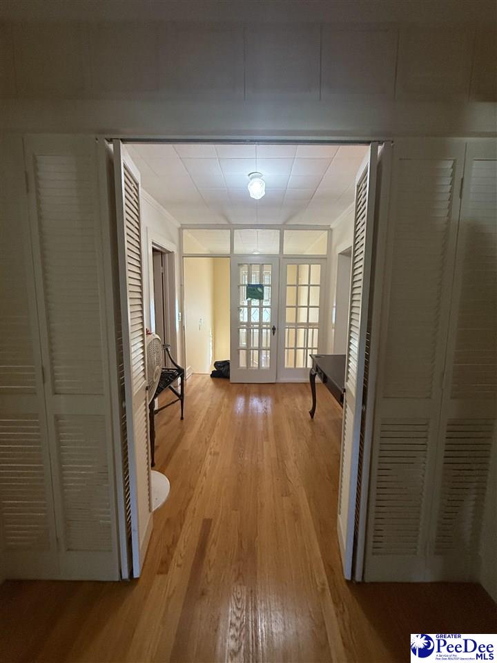 406 E Main St