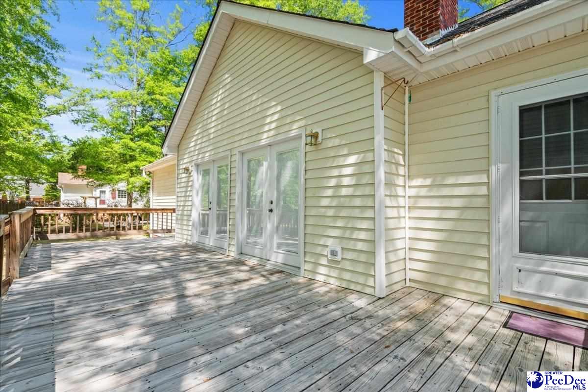 570 Coach Rd