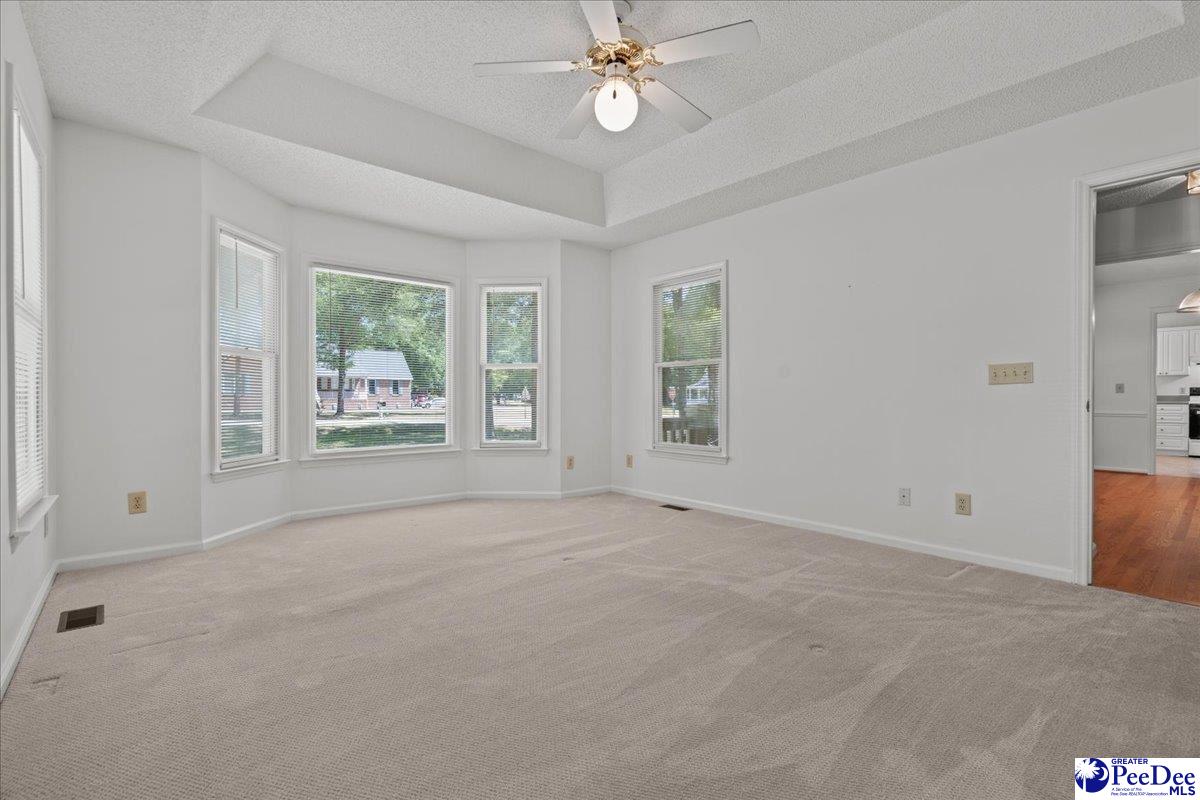570 Coach Rd