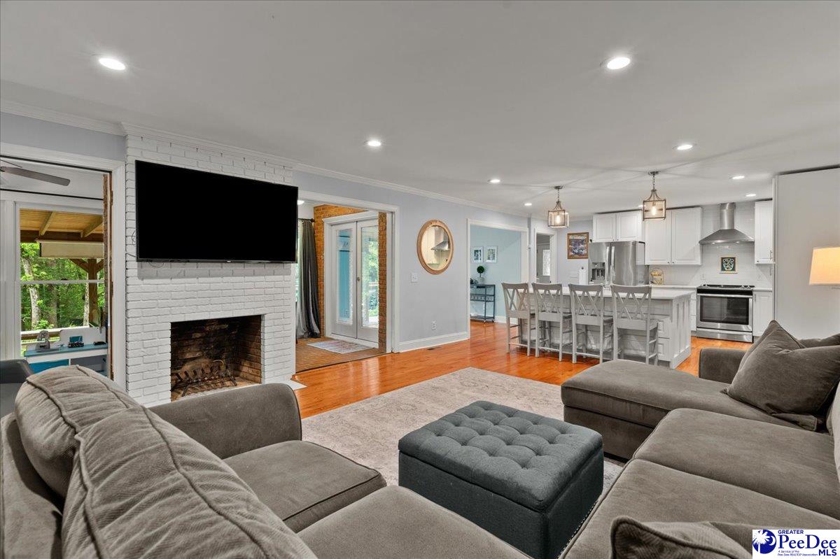 209 Fairway Rd