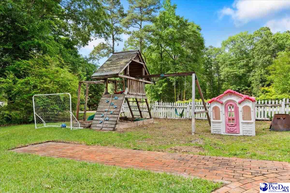 209 Fairway Rd