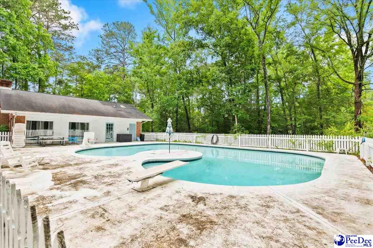 209 Fairway Rd