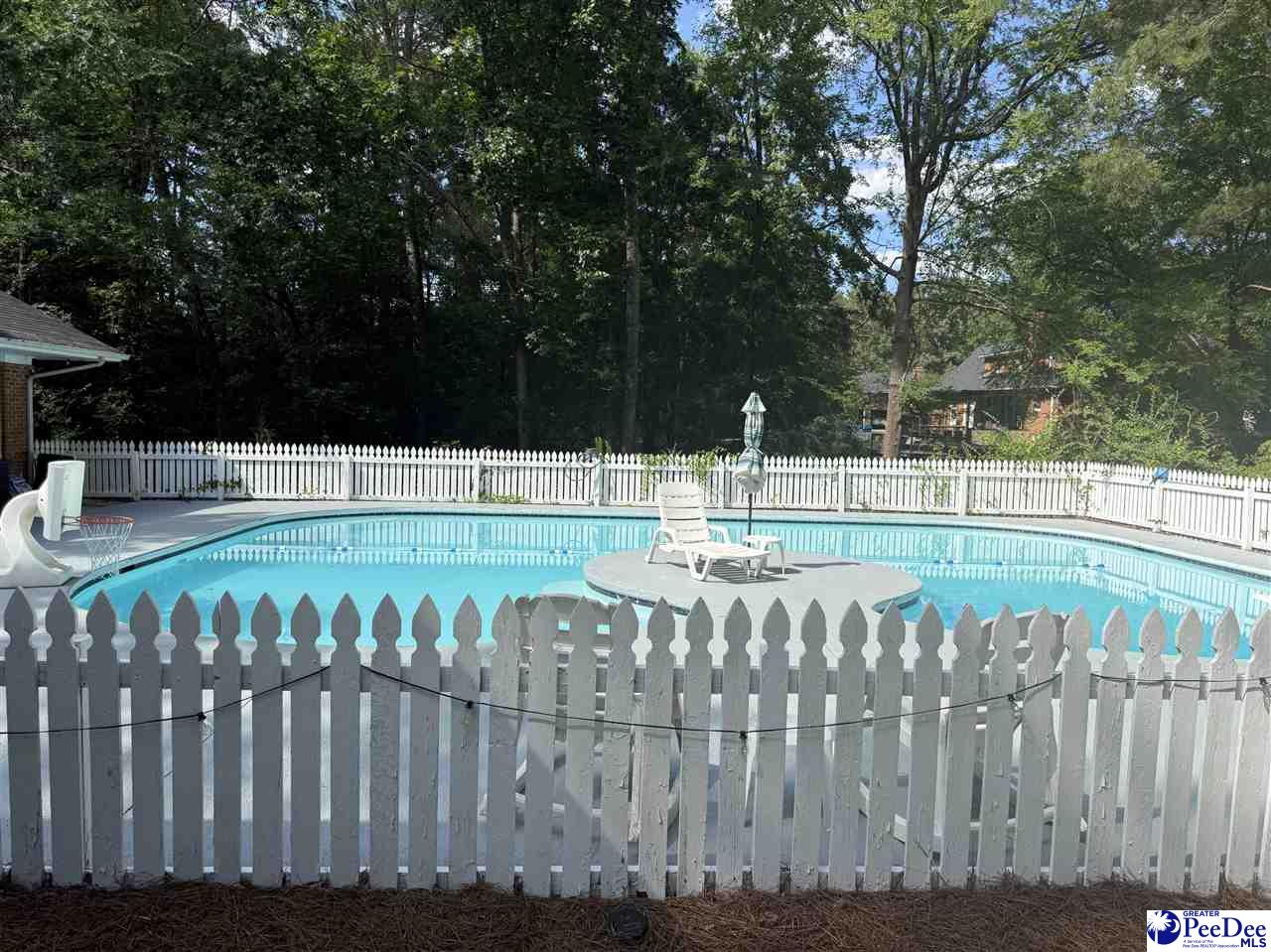 209 Fairway Rd