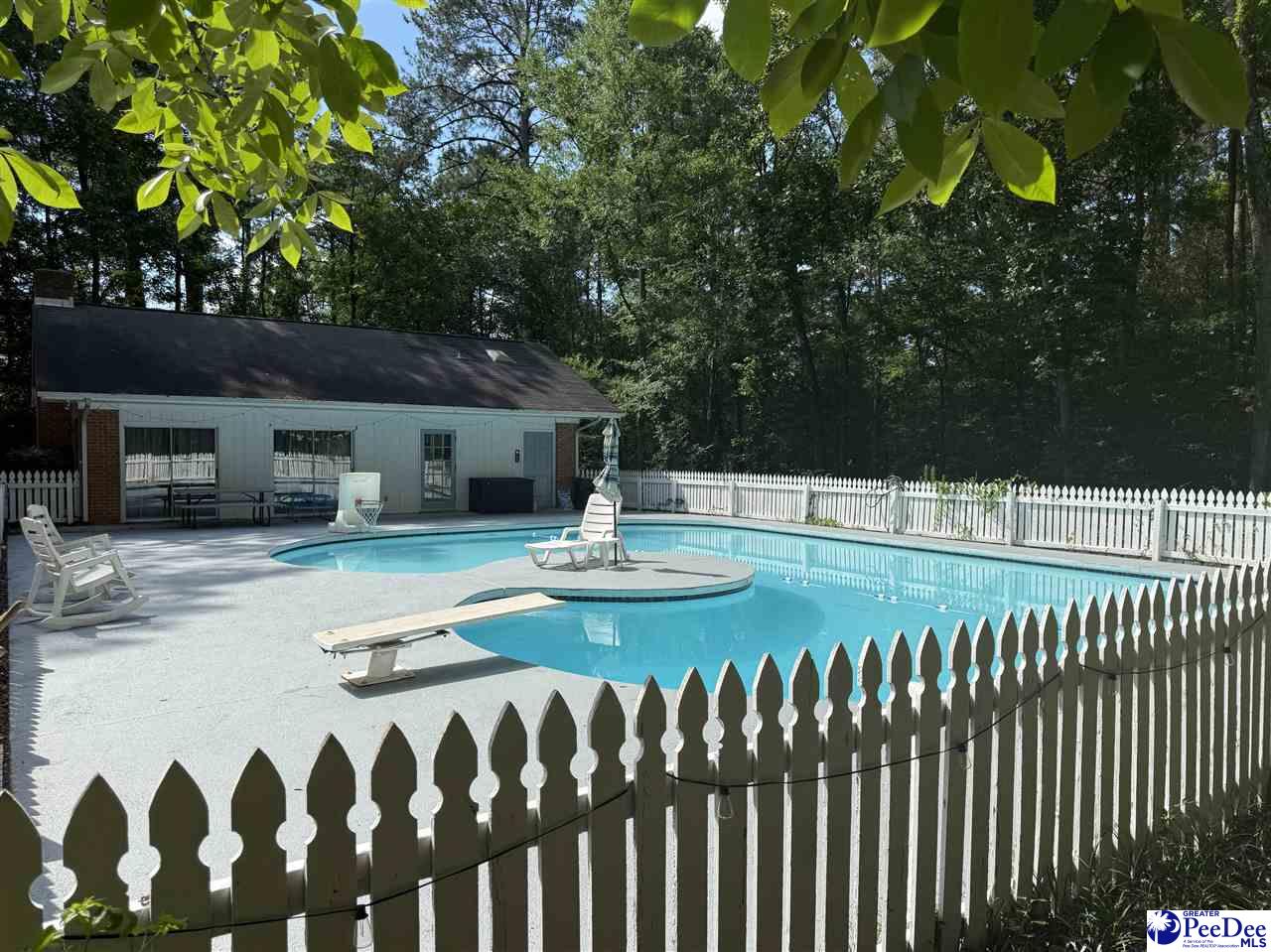 209 Fairway Rd