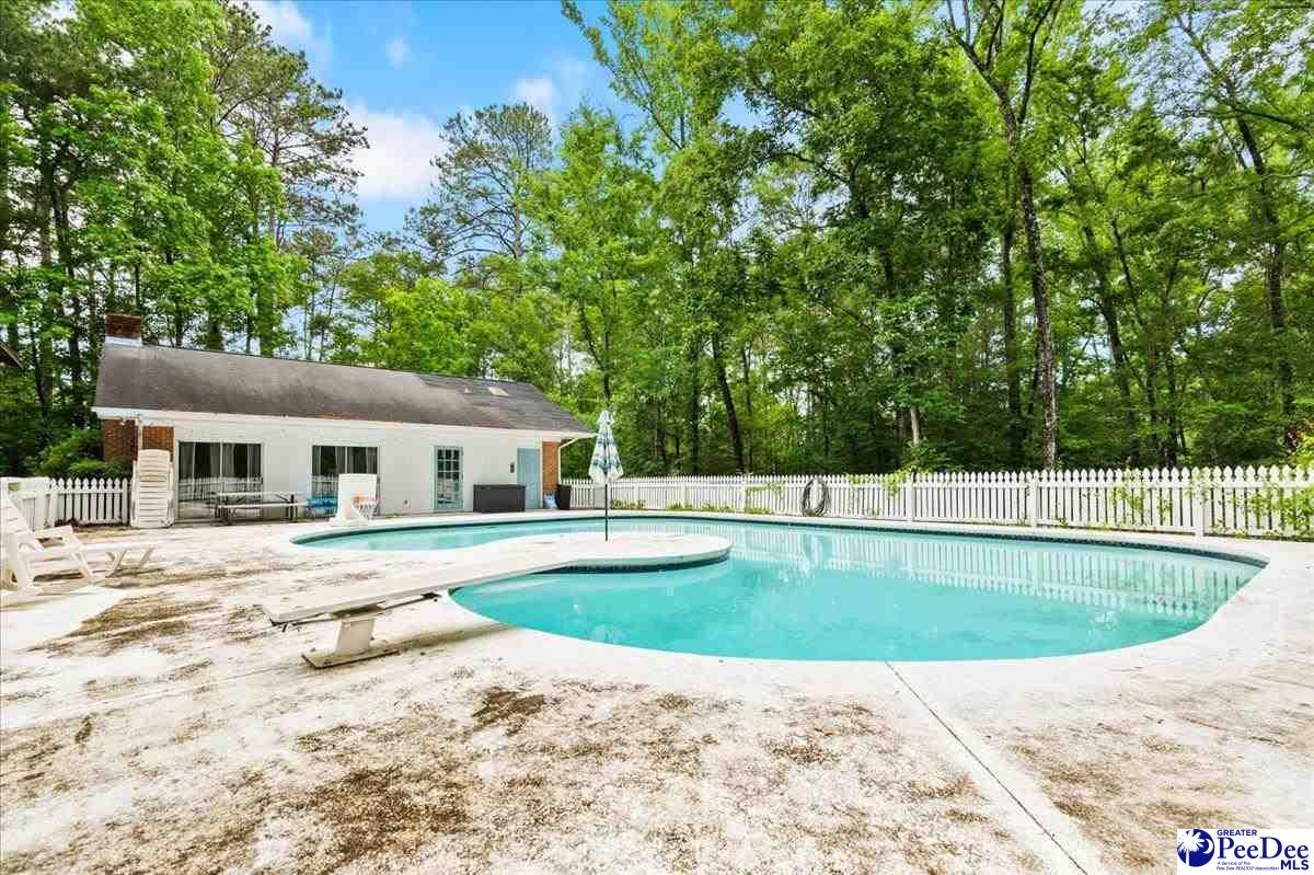 209 Fairway Rd