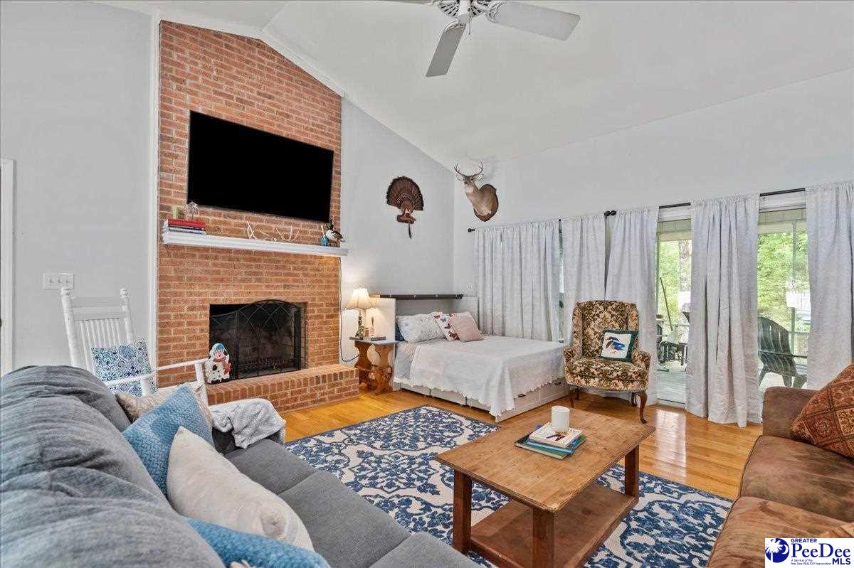 209 Fairway Rd