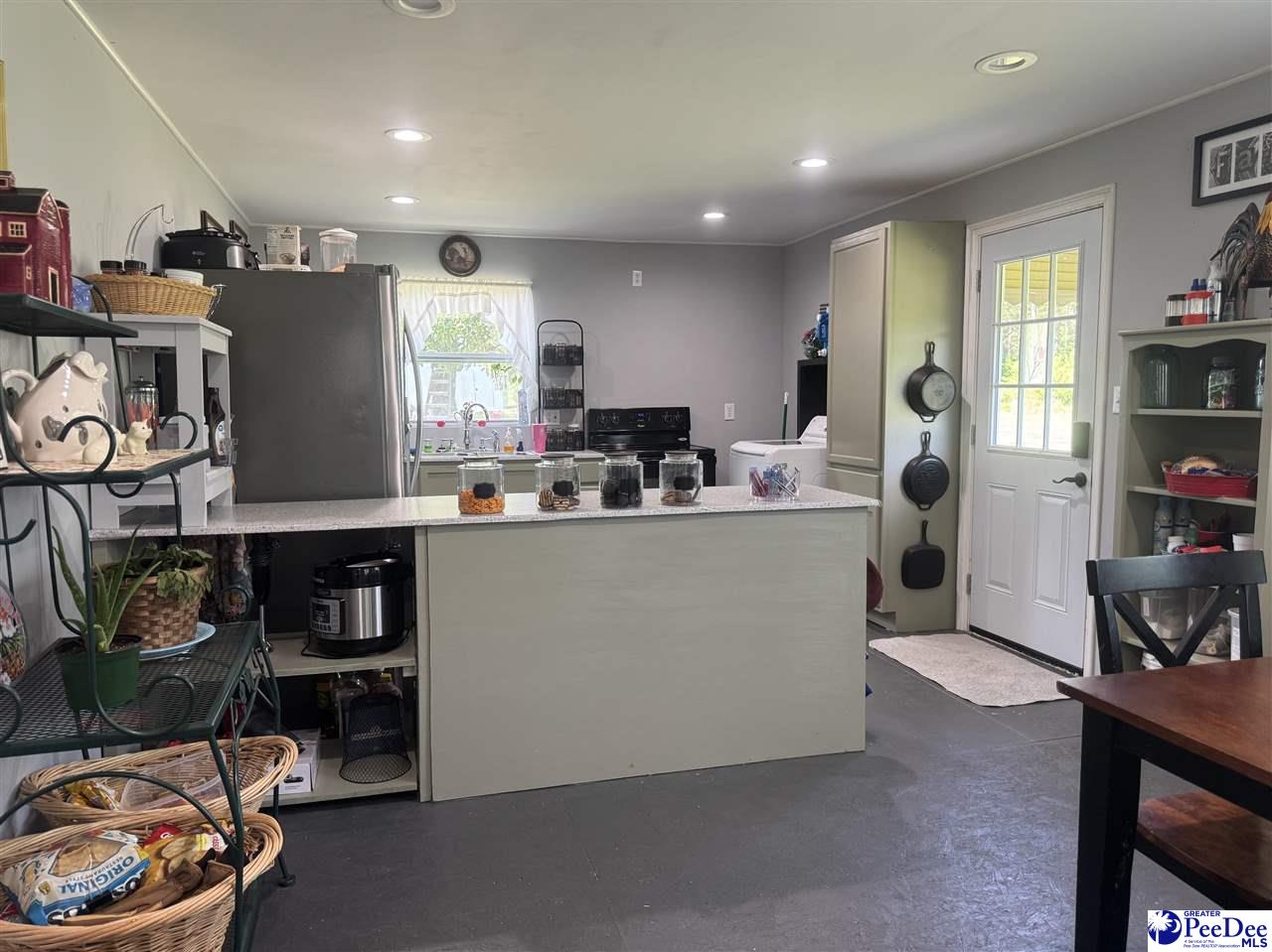 2885 Old Ridge Rd