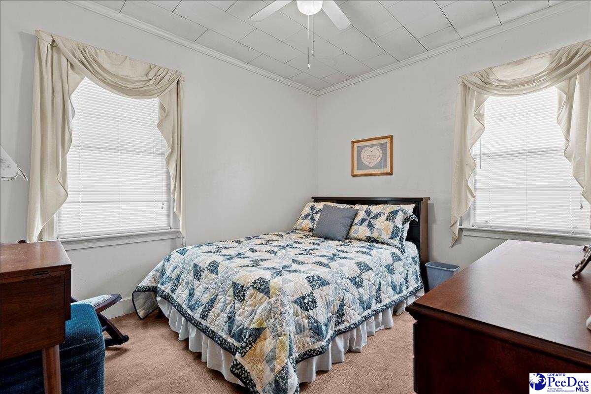 63 Lynn Ave