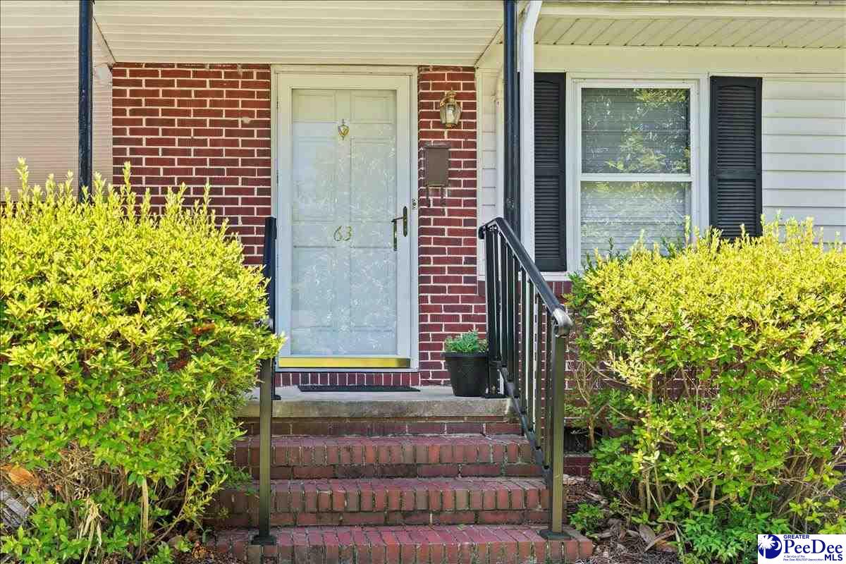 63 Lynn Ave