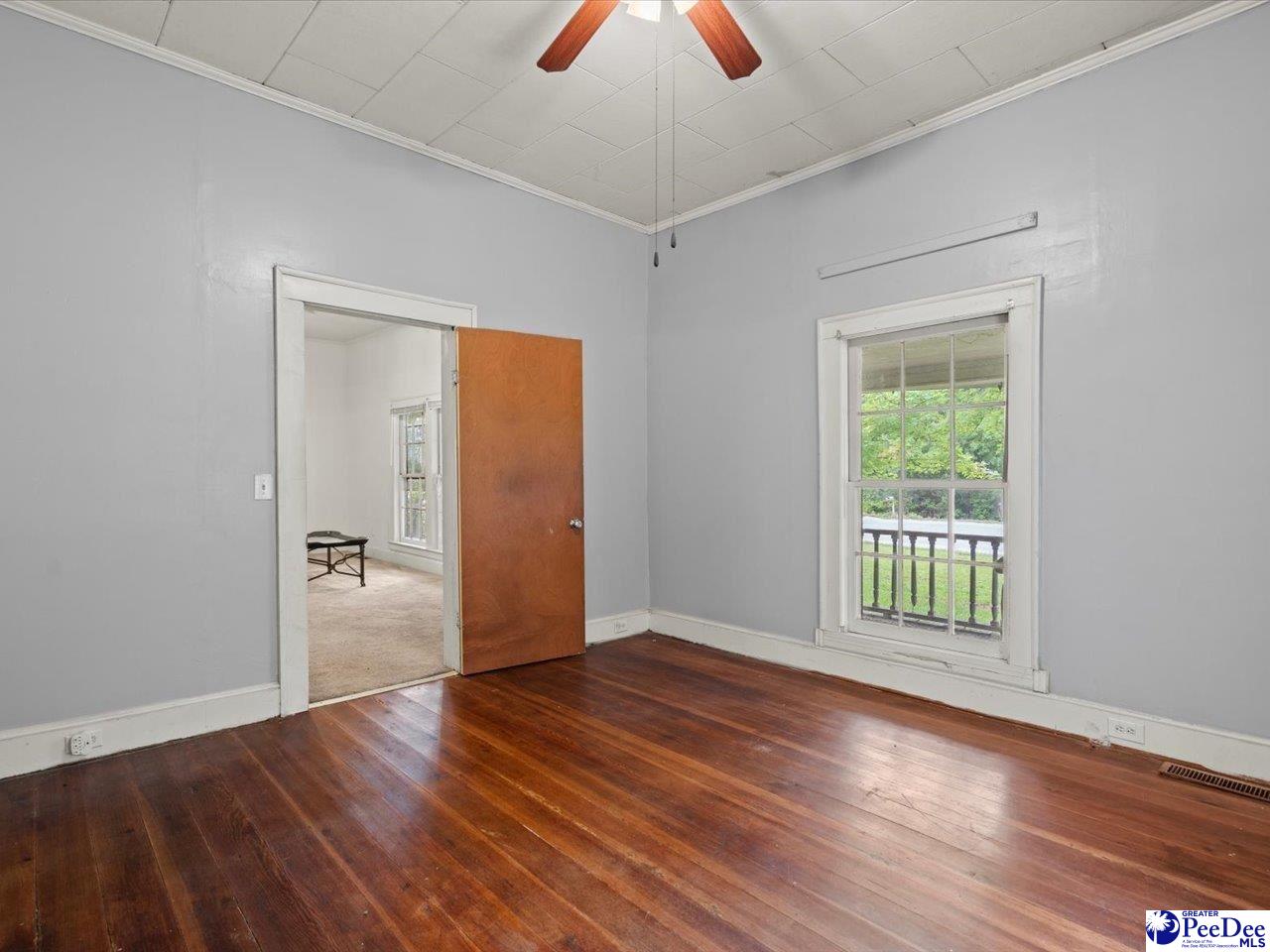 280 W Main St