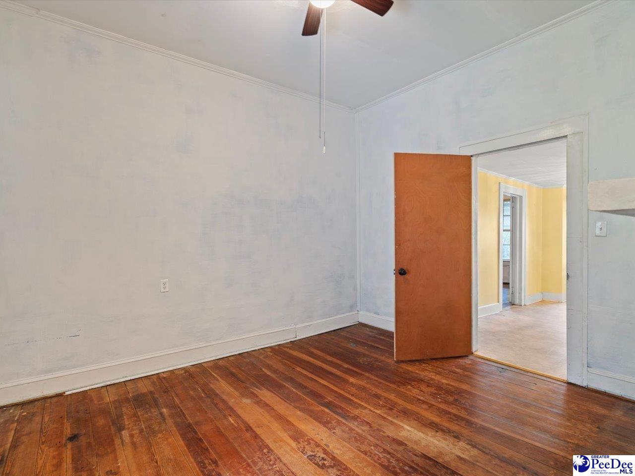 280 W Main St