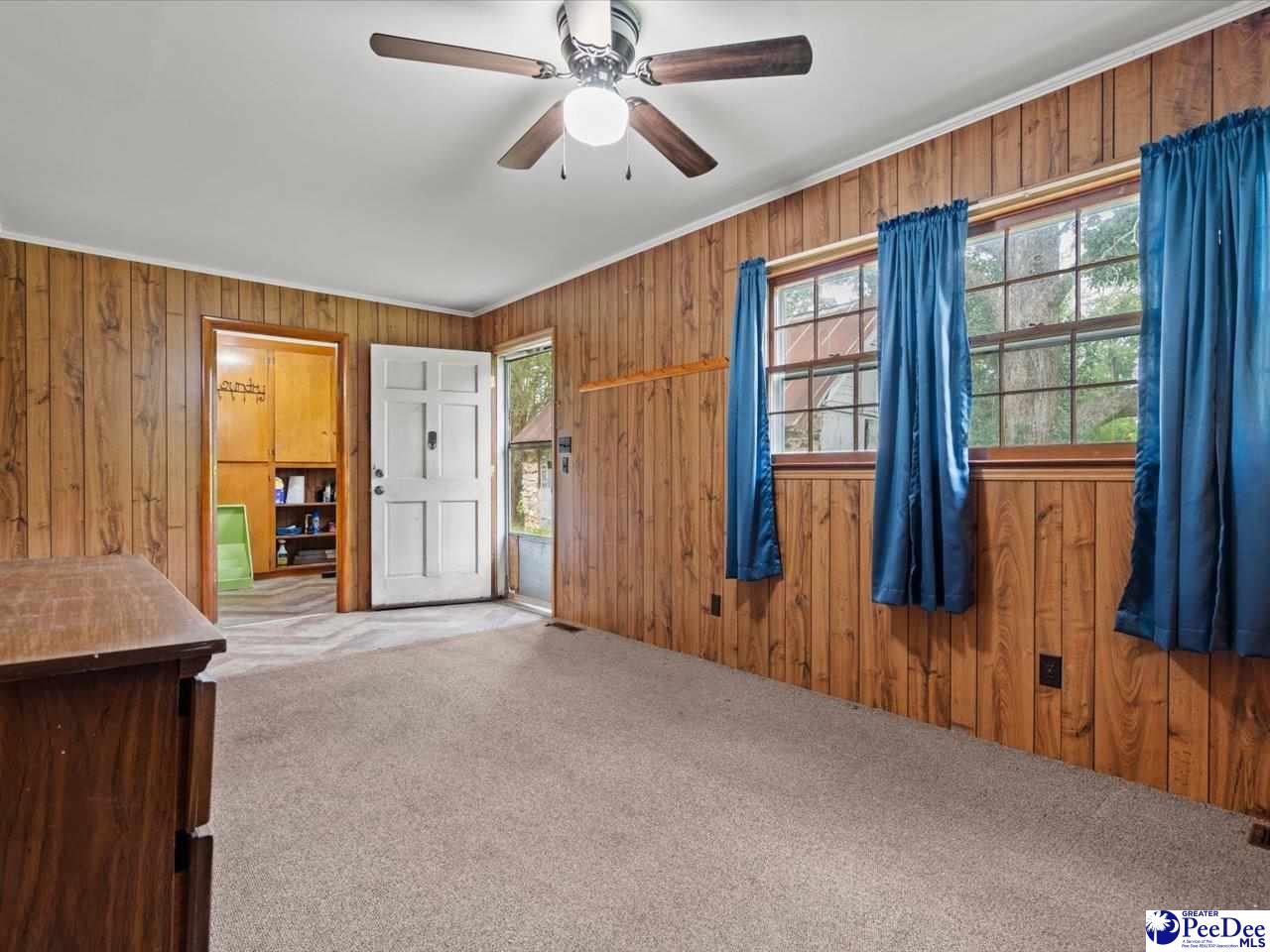 280 W Main St