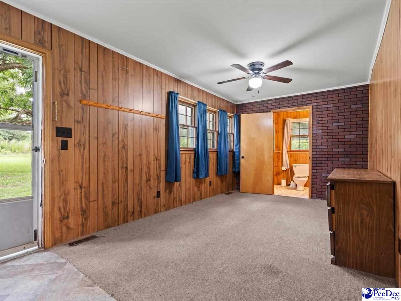 280 W Main St