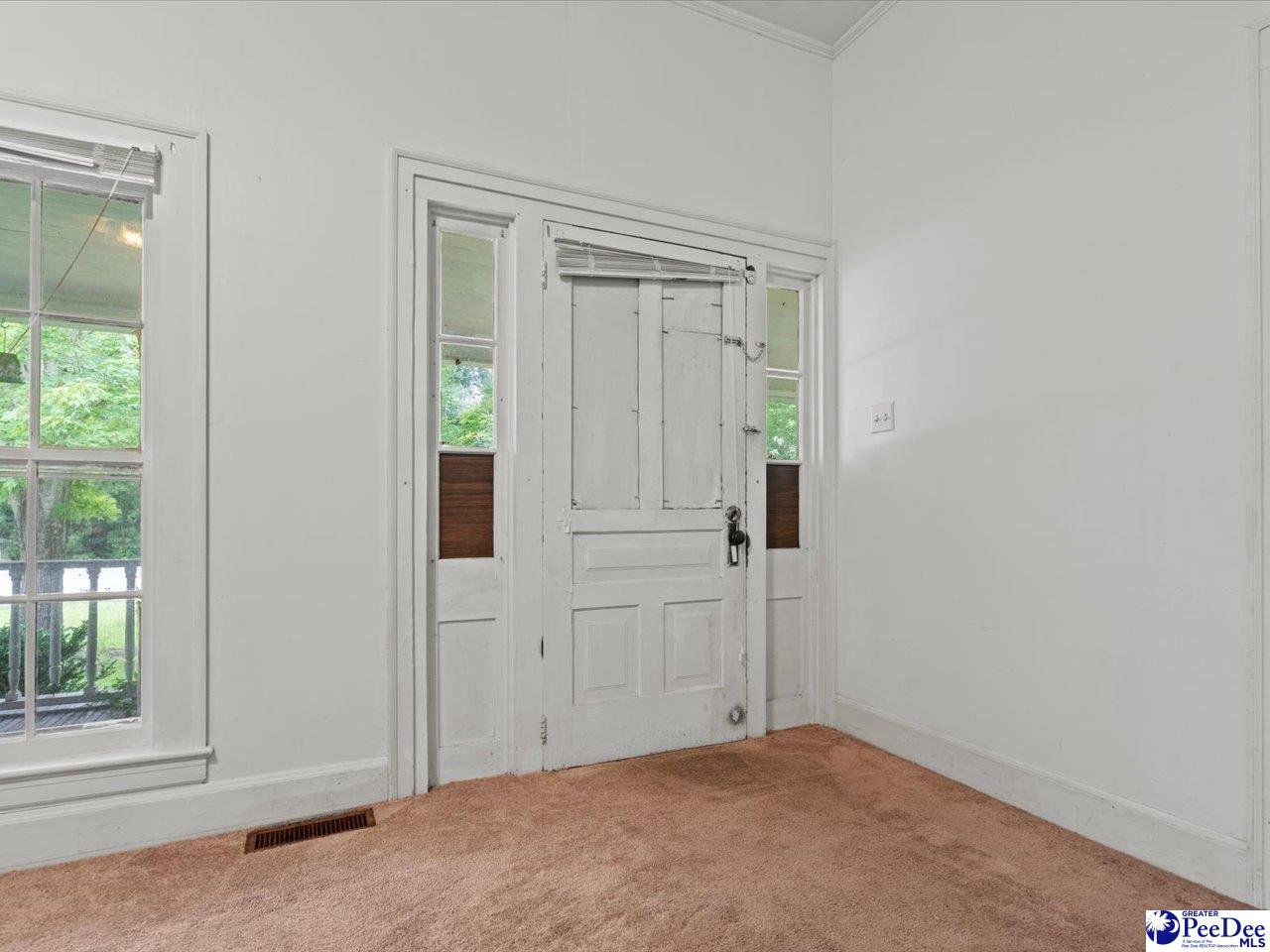 280 W Main St