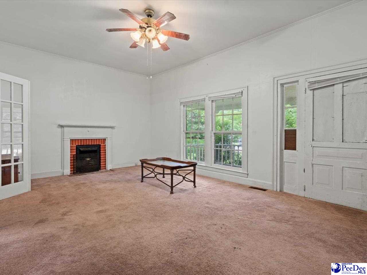 280 W Main St