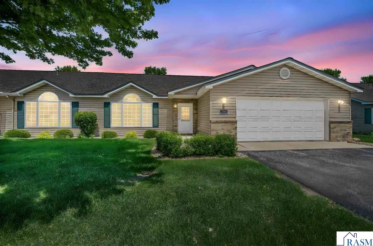 105 Gull Path, Mankato, MN 56001 Listing Photo  1