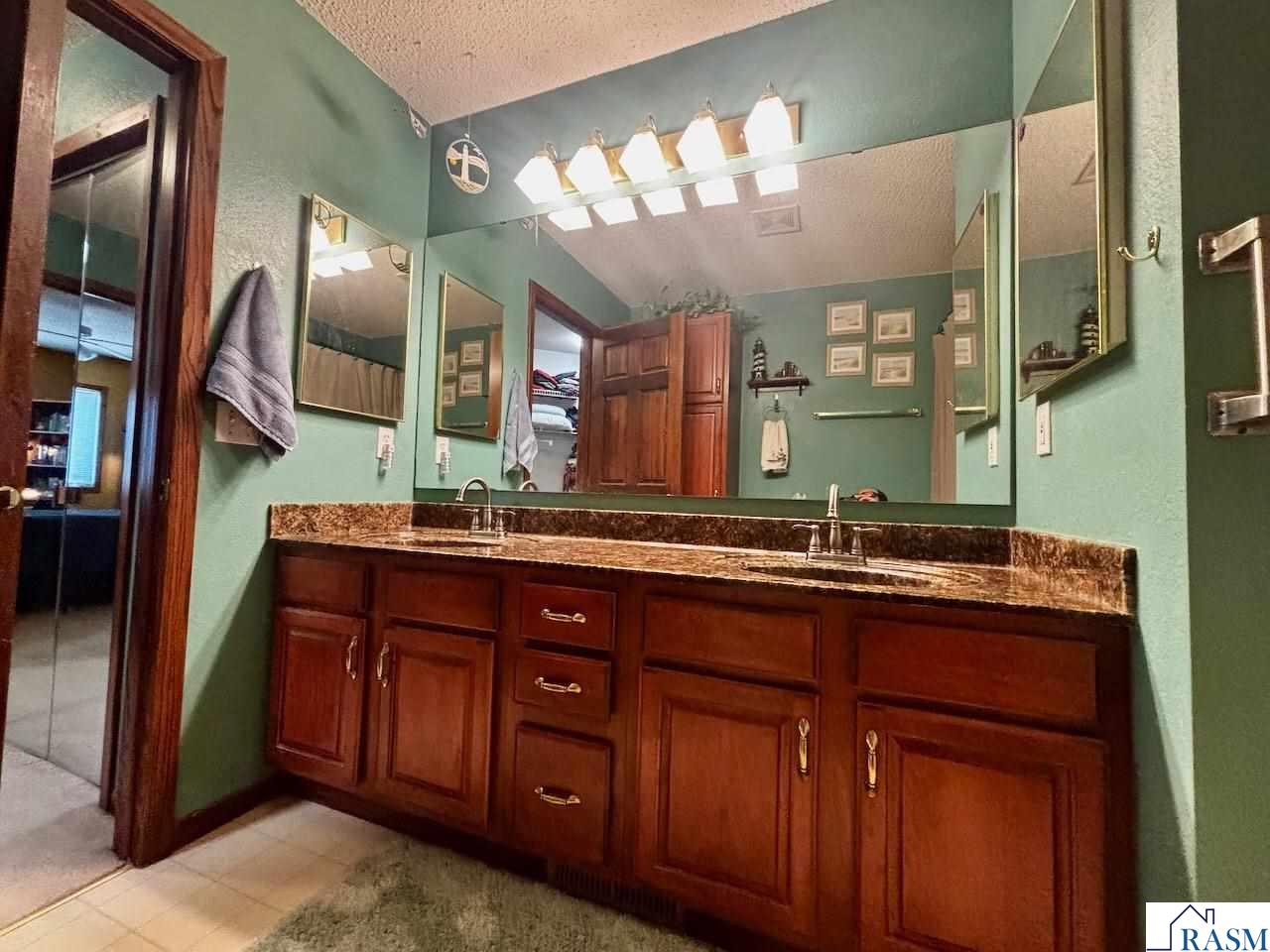 549 Stones Way, St. Peter, MN 56082 Listing Photo  17