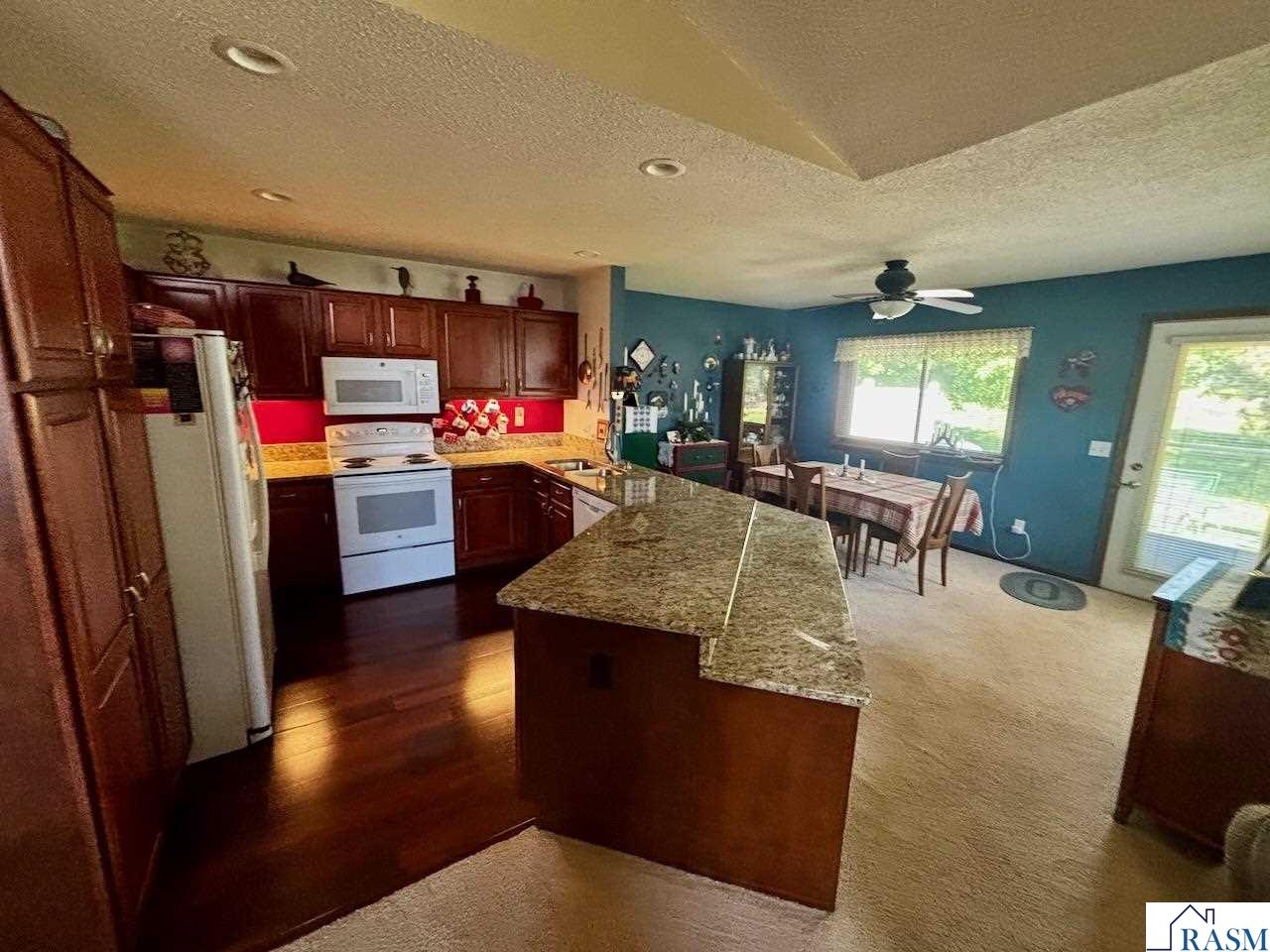 549 Stones Way, St. Peter, MN 56082 Listing Photo  3