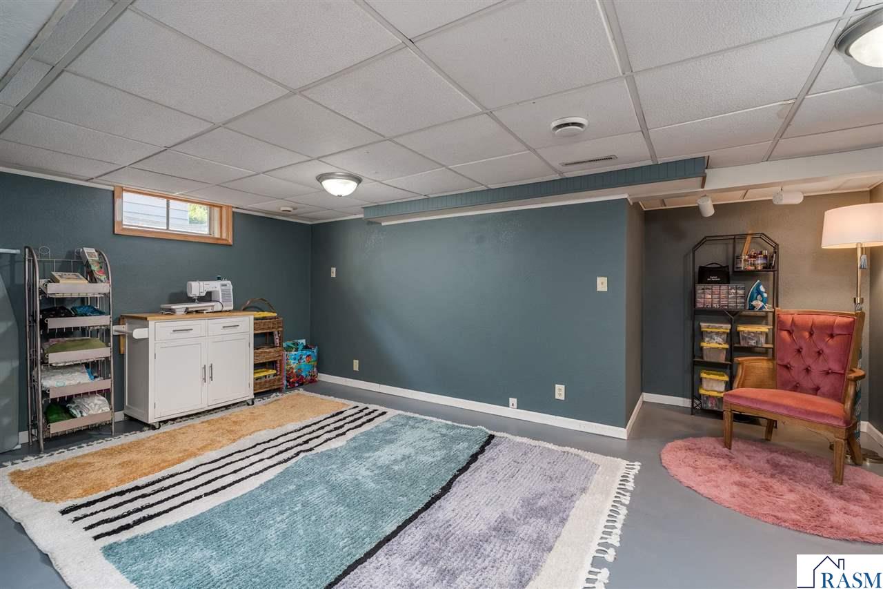 121 Winkler Street, Mankato, MN 56001 Listing Photo  24