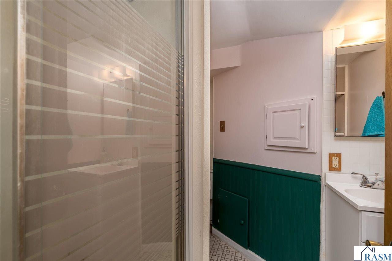 121 Winkler Street, Mankato, MN 56001 Listing Photo  27