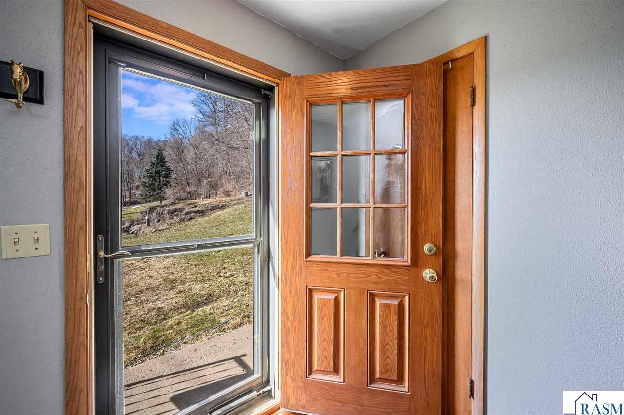 48050 Old River Bluff Road, St. Peter, MN 56082 Listing Photo  54