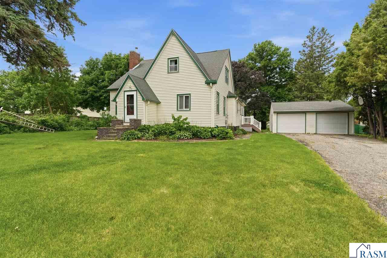 1113 N State Street, Waseca, MN 56093 Listing Photo  4