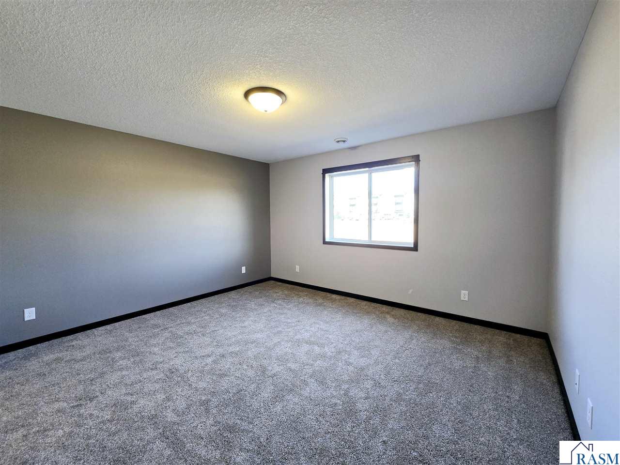 1119 SE 8th Avenue, Waseca, MN 56093-2075 Listing Photo  17