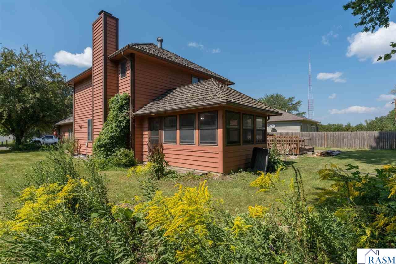 1002 Oak Terrace Drive, North Mankato, MN 56003 Listing Photo  44