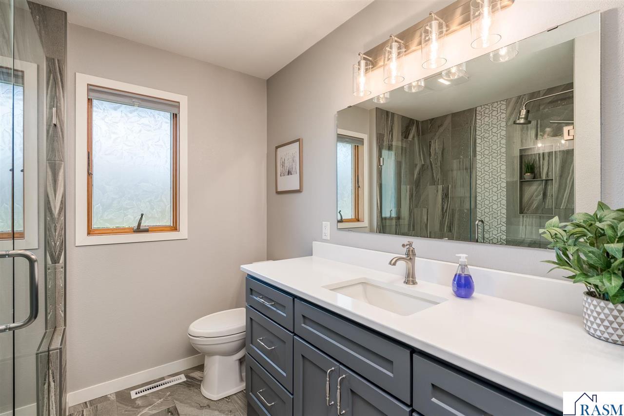 2029 Sundance Lane, North Mankato, MN 56003 Listing Photo  27