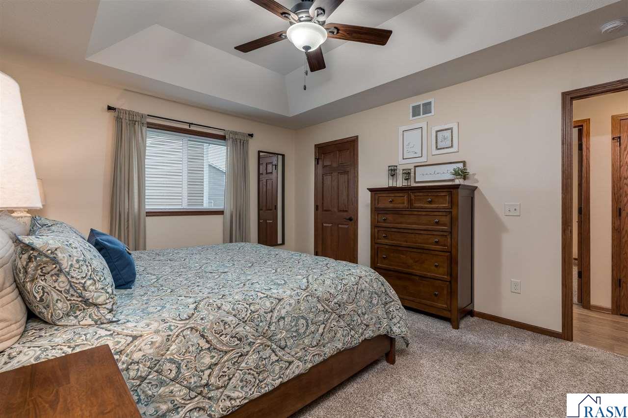 2377 Rolling Green Lane, North Mankato, MN 56003 Listing Photo  21