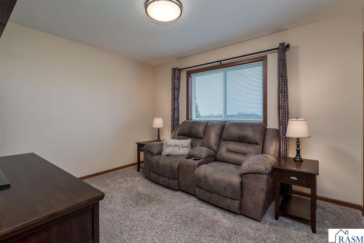 2377 Rolling Green Lane, North Mankato, MN 56003 Listing Photo  25