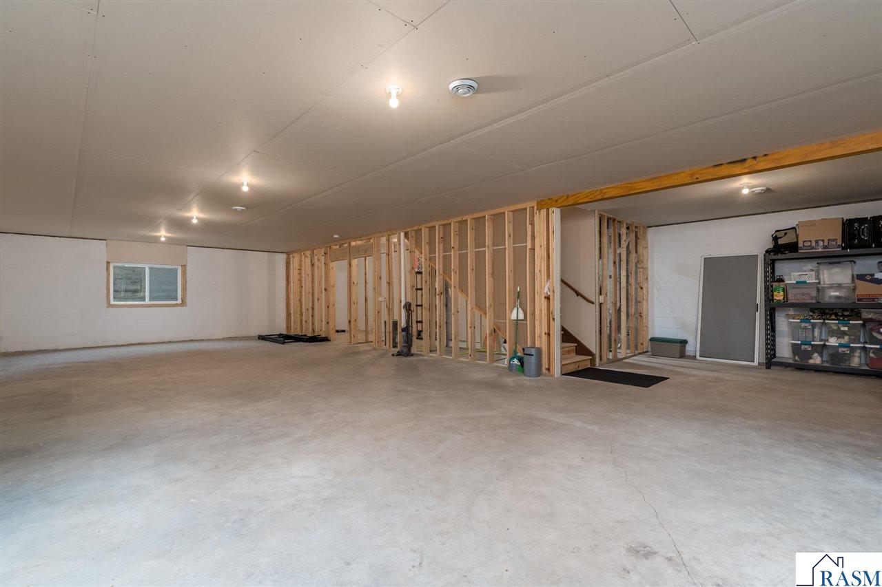 2377 Rolling Green Lane, North Mankato, MN 56003 Listing Photo  32
