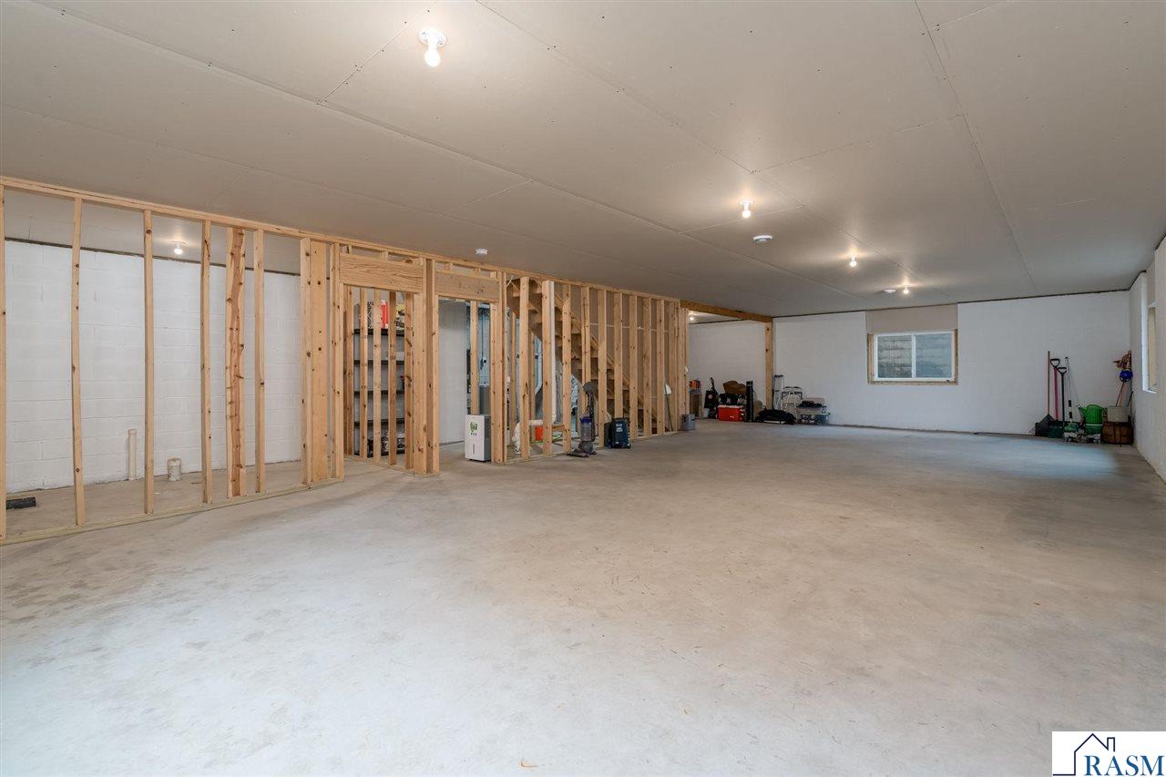 2377 Rolling Green Lane, North Mankato, MN 56003 Listing Photo  33