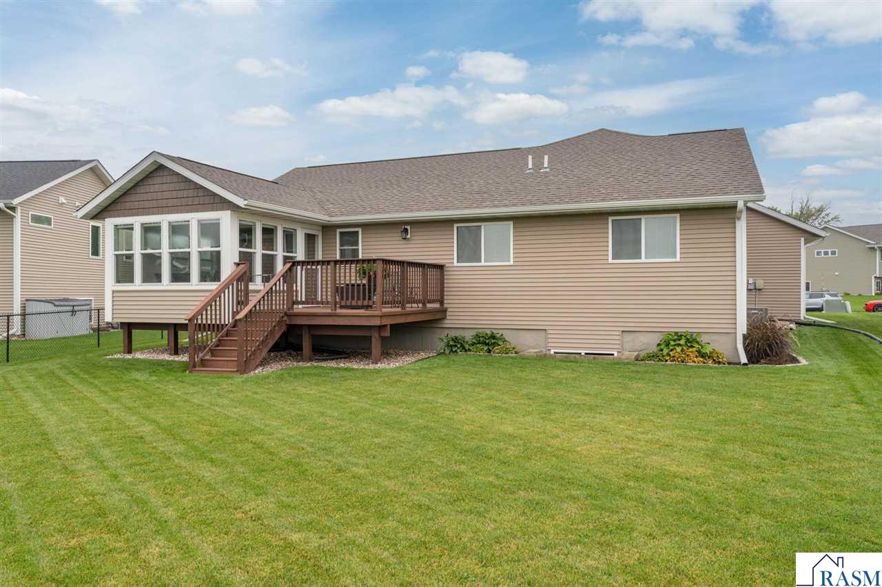2377 Rolling Green Lane, North Mankato, MN 56003 Listing Photo  38
