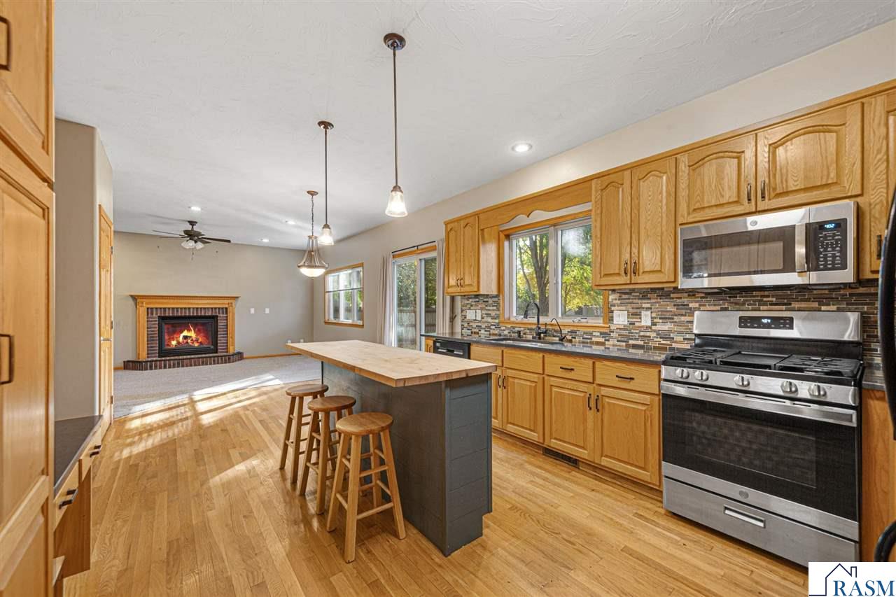 2057 Howard Drive, North Mankato, MN 56003 Listing Photo  15