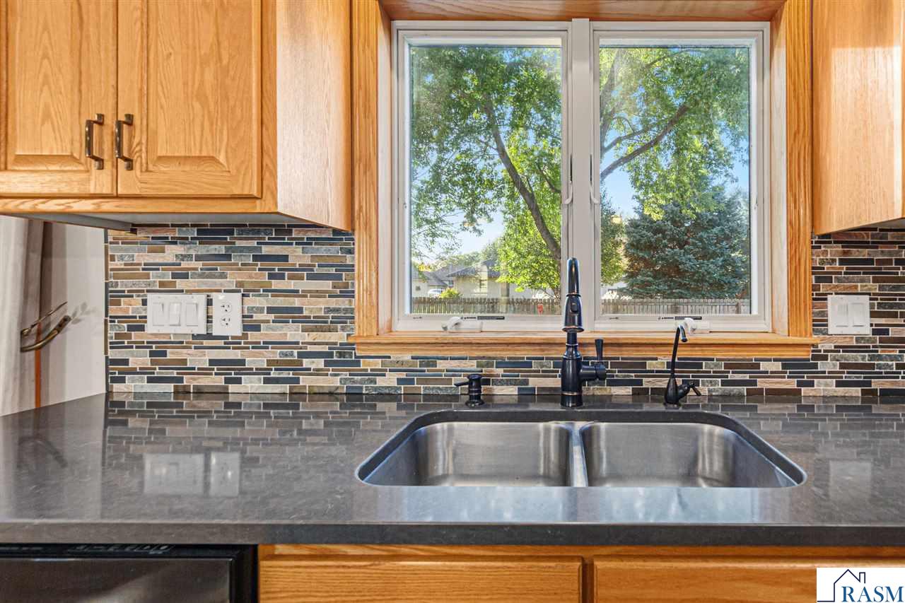 2057 Howard Drive, North Mankato, MN 56003 Listing Photo  18