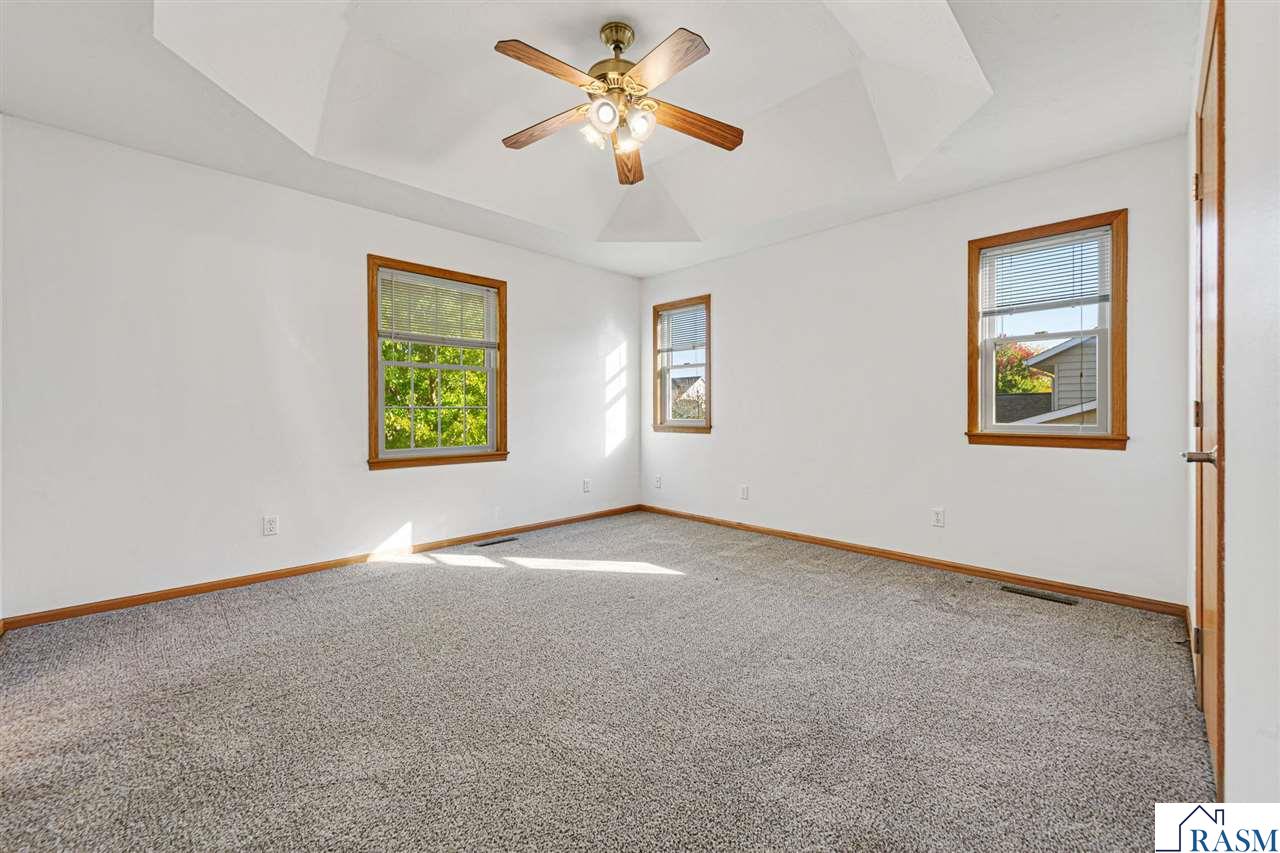 2057 Howard Drive, North Mankato, MN 56003 Listing Photo  23