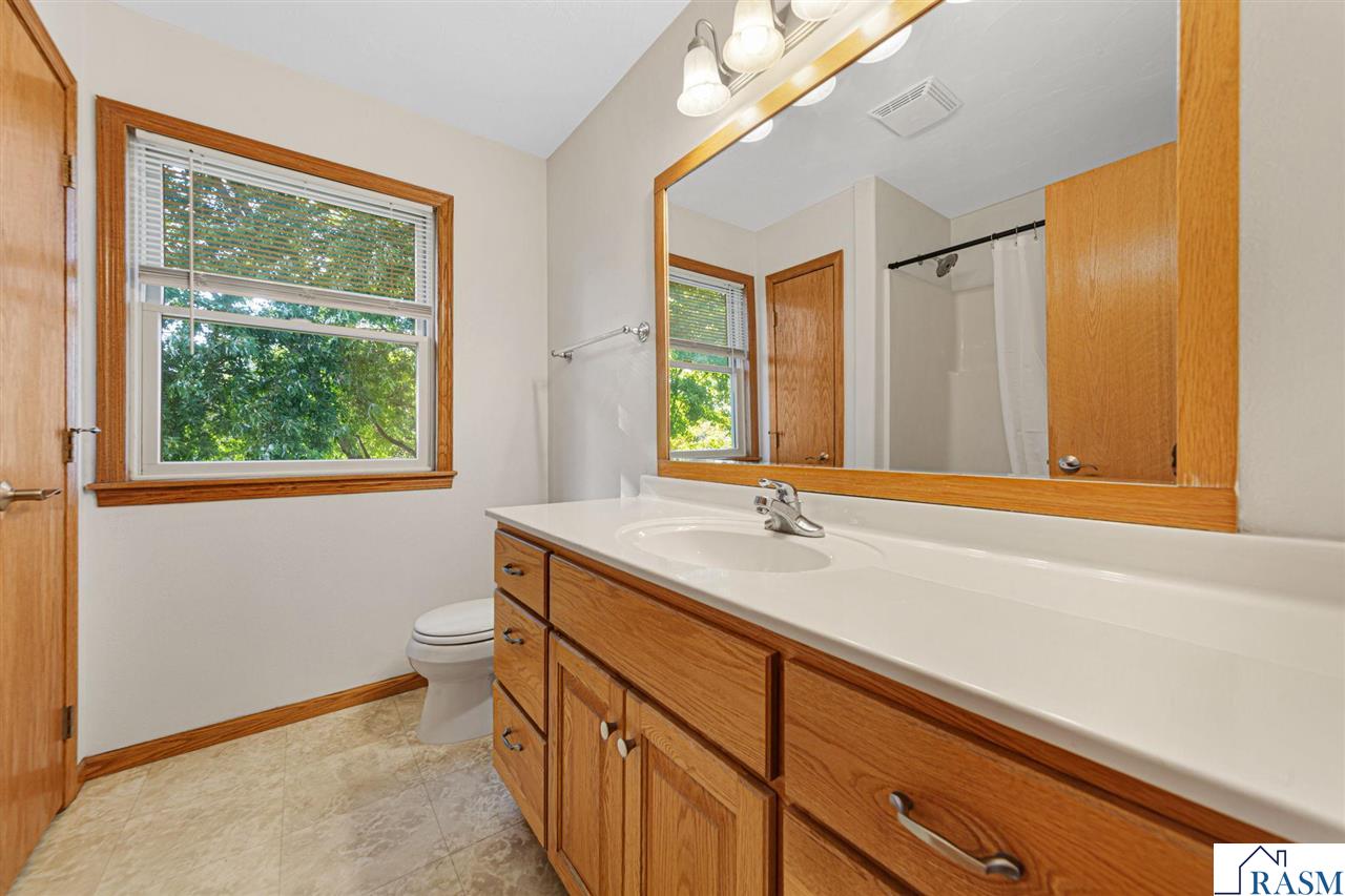 2057 Howard Drive, North Mankato, MN 56003 Listing Photo  30