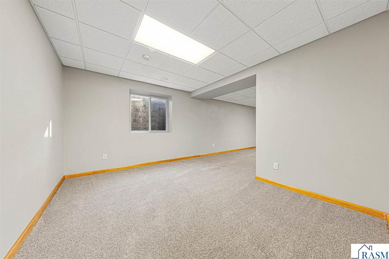 2057 Howard Drive, North Mankato, MN 56003 Listing Photo  32