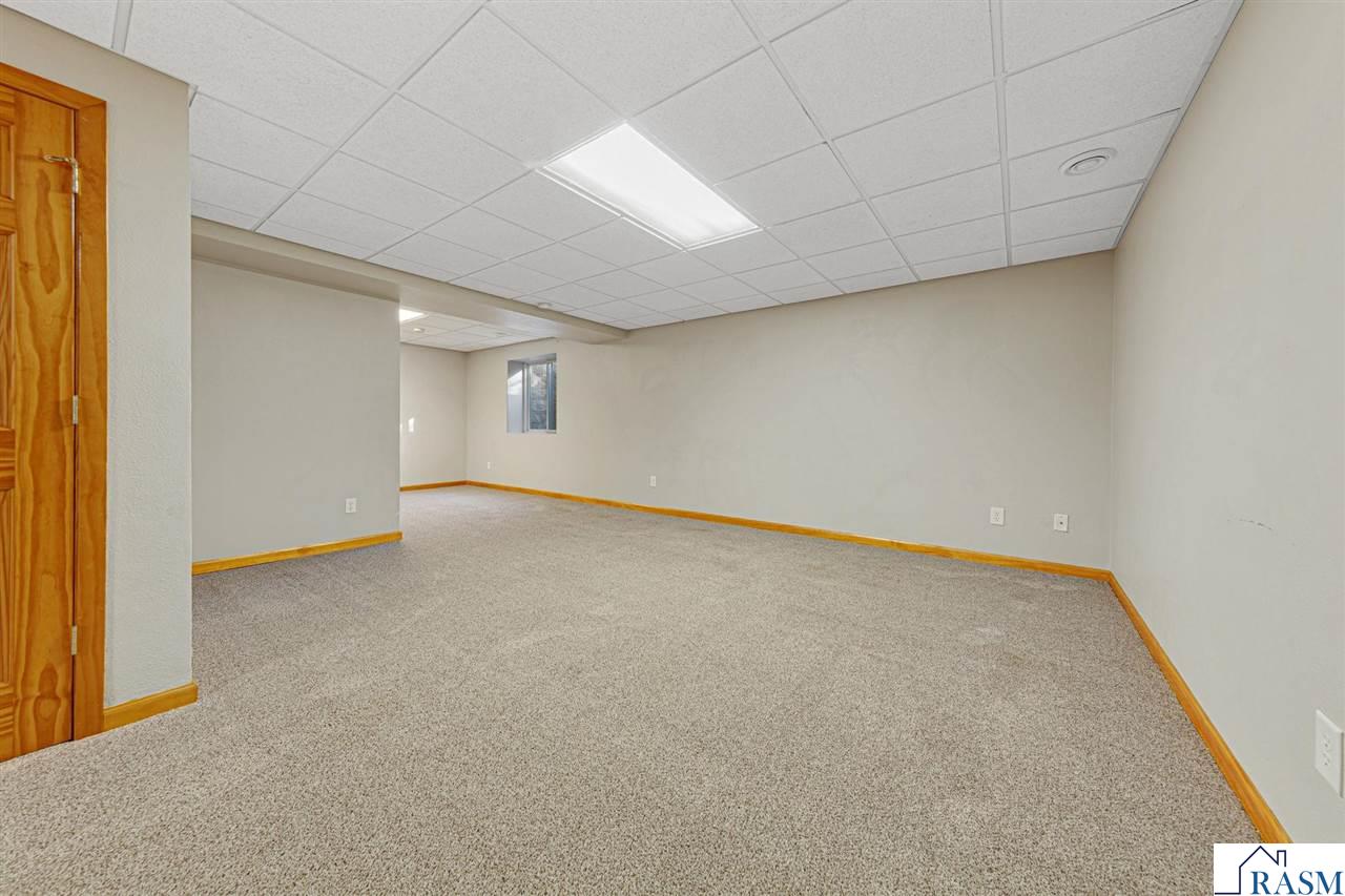 2057 Howard Drive, North Mankato, MN 56003 Listing Photo  35