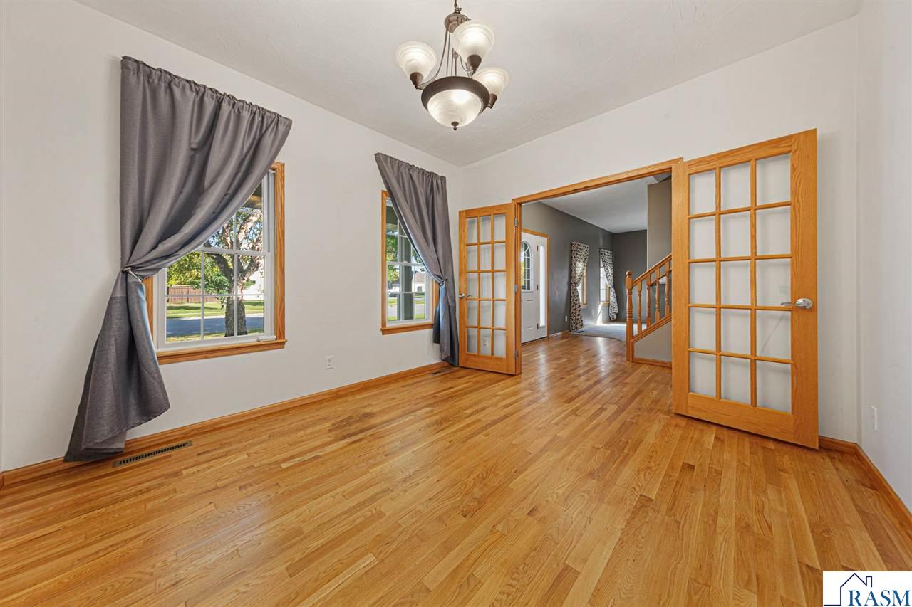 2057 Howard Drive, North Mankato, MN 56003 Listing Photo  6